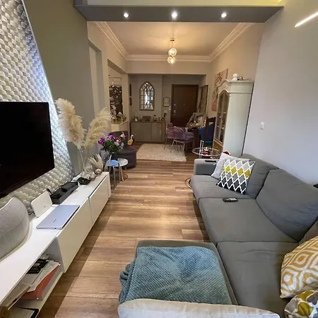 Luxury In Center Apartment *